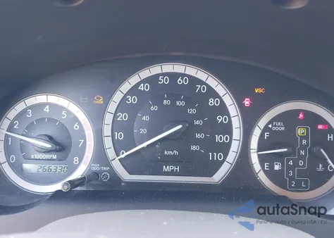 2004 Toyota Sienna Le z USA, uszkodzony, nr VIN 5TDBA23CX4S011470